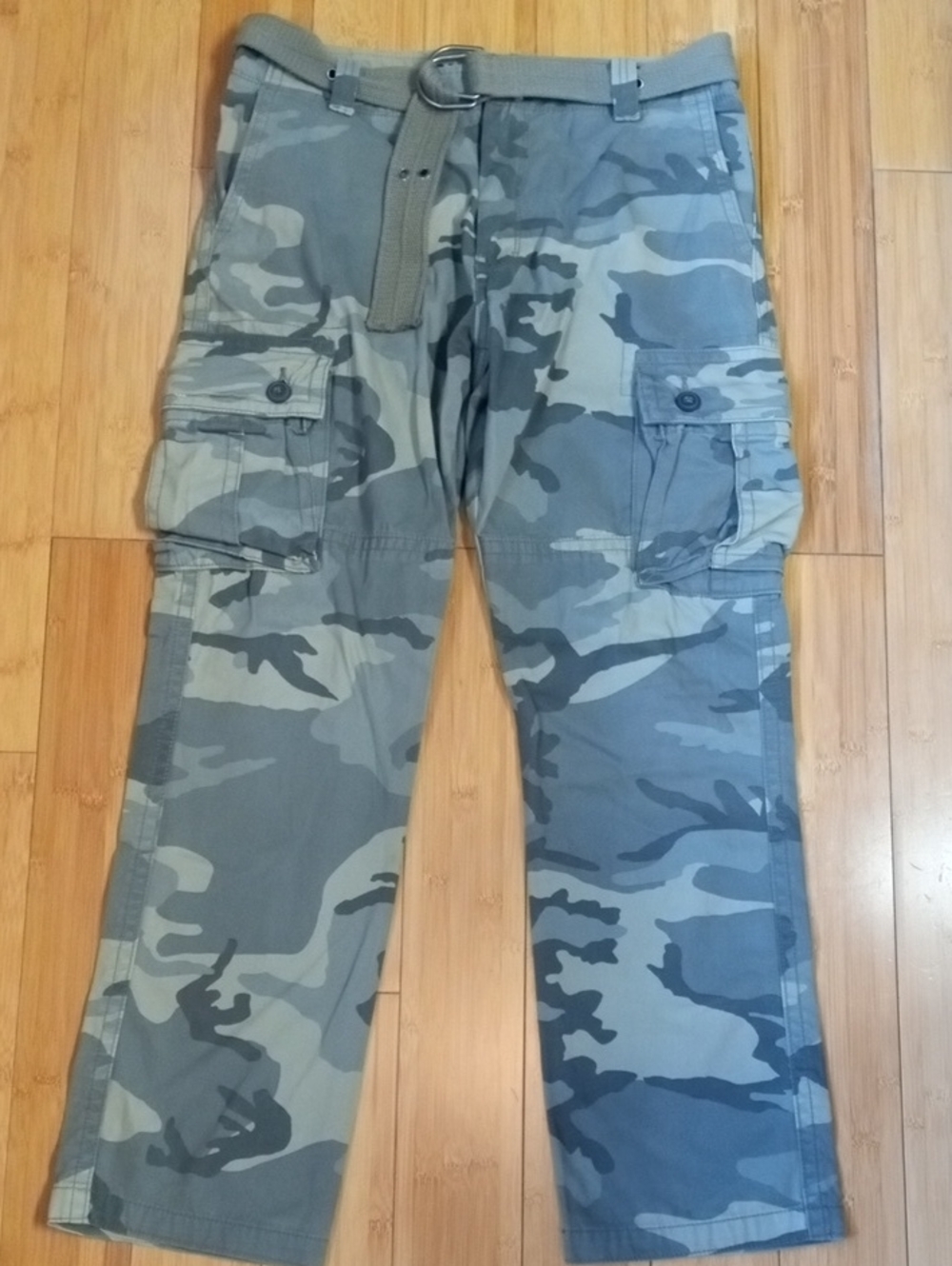 Old Navy Heavyweight Material Camouflage Cargo Pants w/Belt Size 31X30